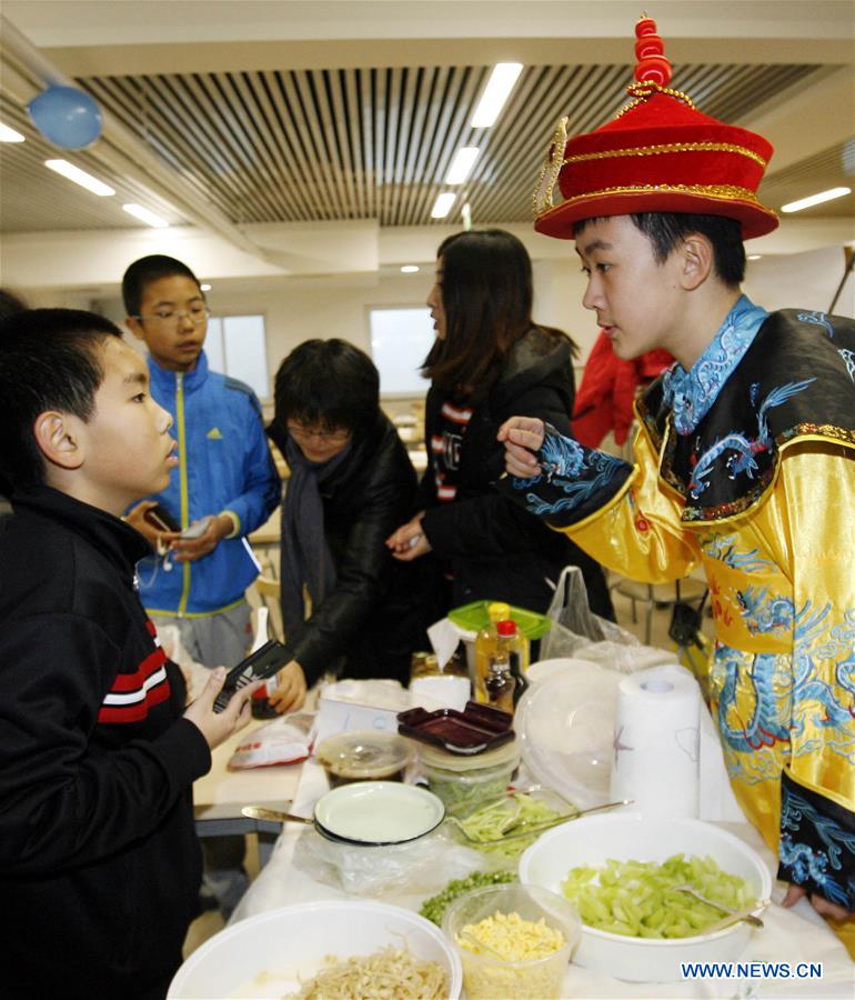 CHINA-BEIJING-SCHOOL-NEW YEAR CELEBRATIONS (CN)