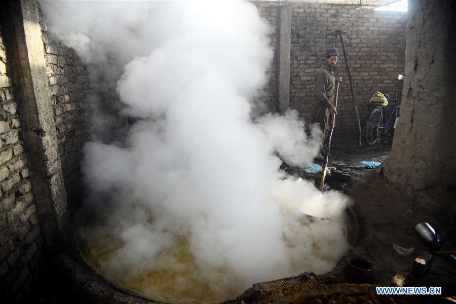 PAKISTAN-PESHAWAR-SUGAR BALLS