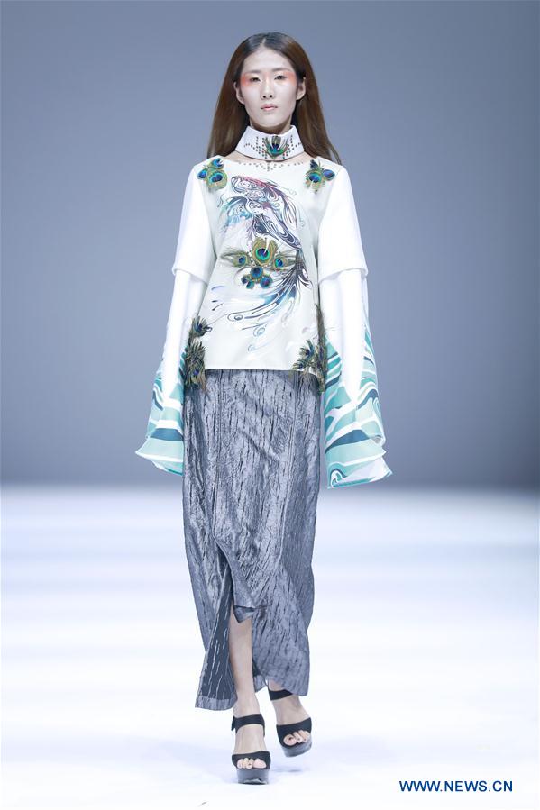 CHINA-BEIJING-GRADUATE FASHION WEEK (CN)