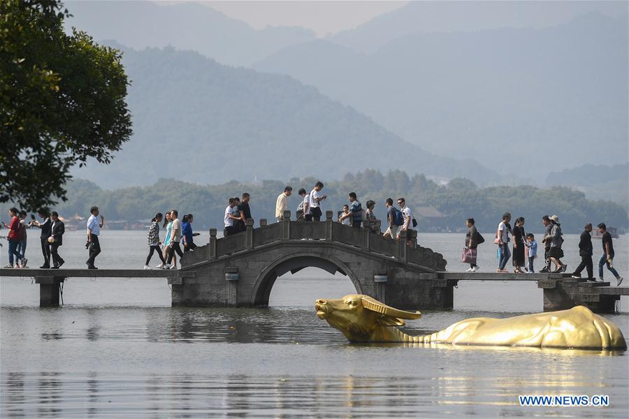 CHINA-HANGZHOU-HOLIDAY-TOURISM (CN)