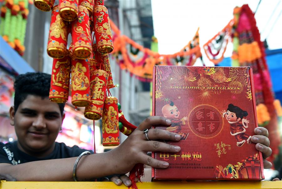 INDIA-NEW DELHI-DIWALI FESTIVAL-CHINESE E-CRACKERS