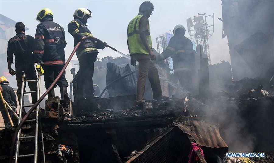 INDIA-MUMBAI-FIRE-SLUM