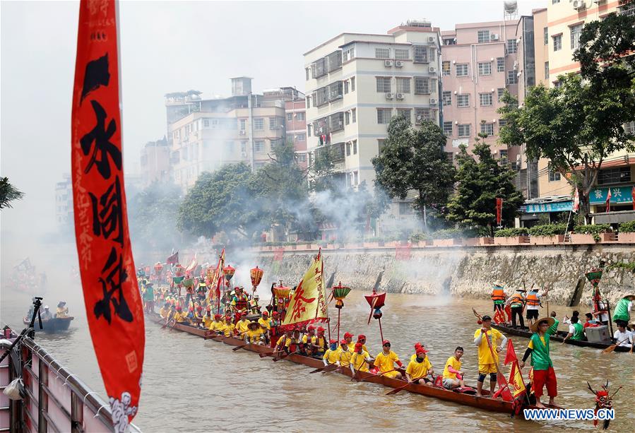 (SP)CHINA-GUANGZHOU-DRAGON BOAT-CHEBEI VILLAGE(CN)