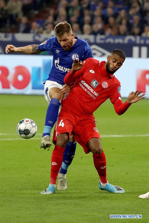 (SP)GERMANY-GELSENKIRCHEN-BUNDESLIGA-SOCCER-SCHALKE 04 VS MAINZ 