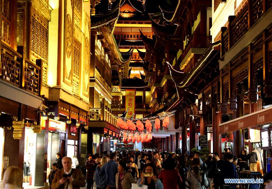 CHINA-SHANGHAI-YUYUAN GARDEN-NIGHT VIEW (CN)